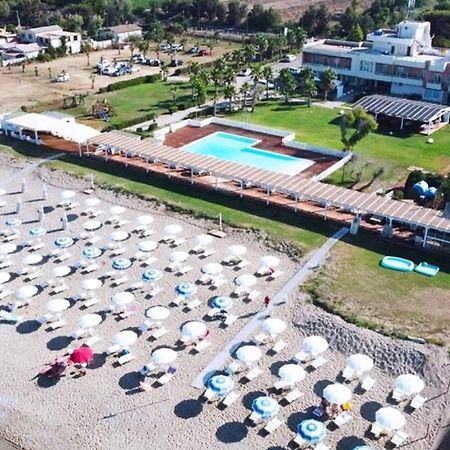 Sunrise Accessible Resort Battipaglia Eksteriør billede