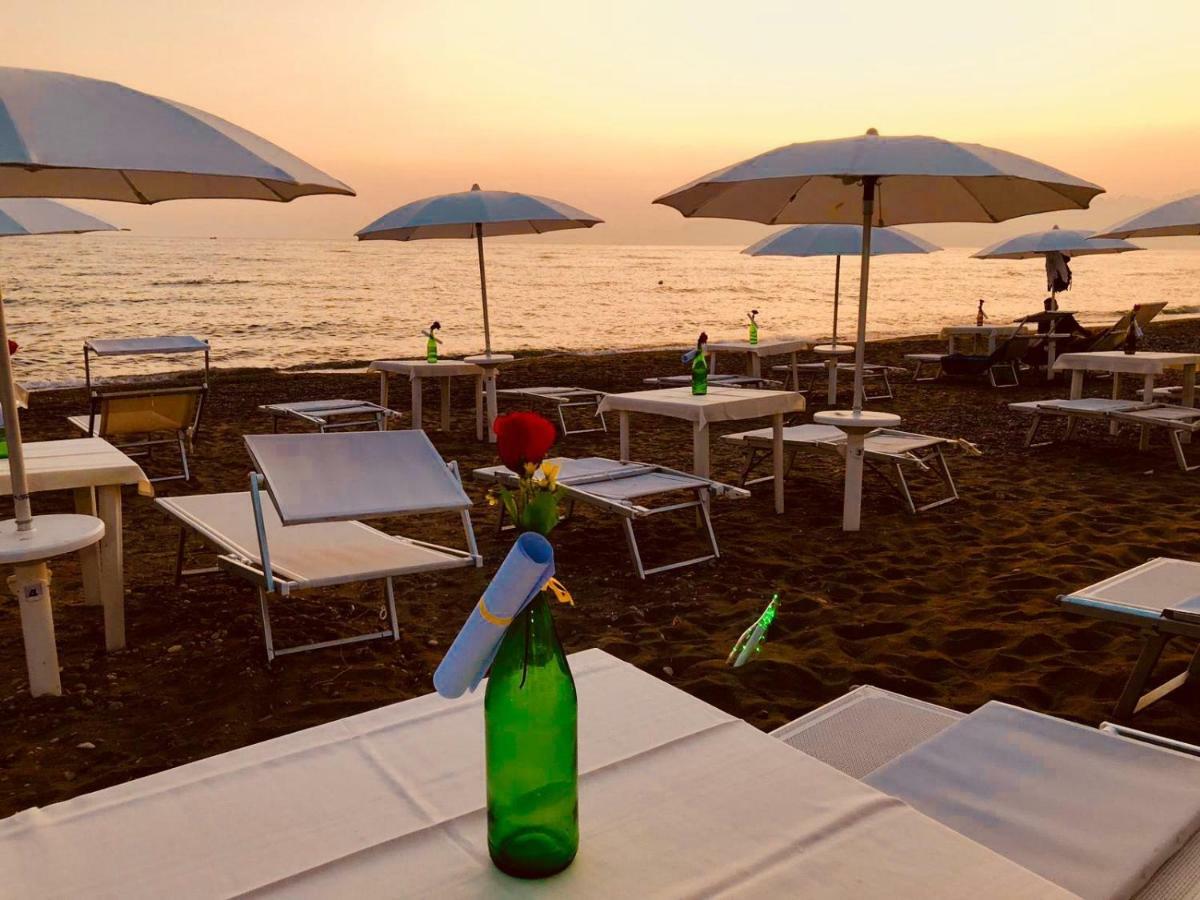 Sunrise Accessible Resort Battipaglia Eksteriør billede