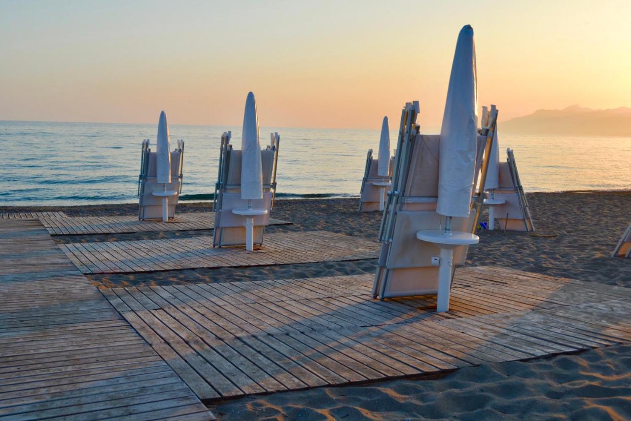 Sunrise Accessible Resort Battipaglia Eksteriør billede